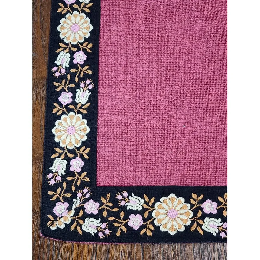 Floral Embroidered Border Textured Table Runner Red 16
